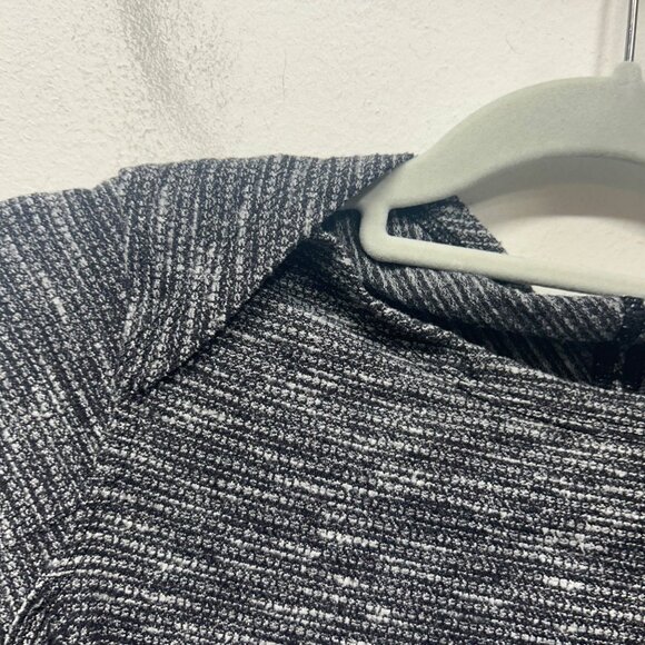 Lululemon Womens Long-Sleeve Knit Top With Thumbholes Gray & White Striped Patte - Picture 4 of 8